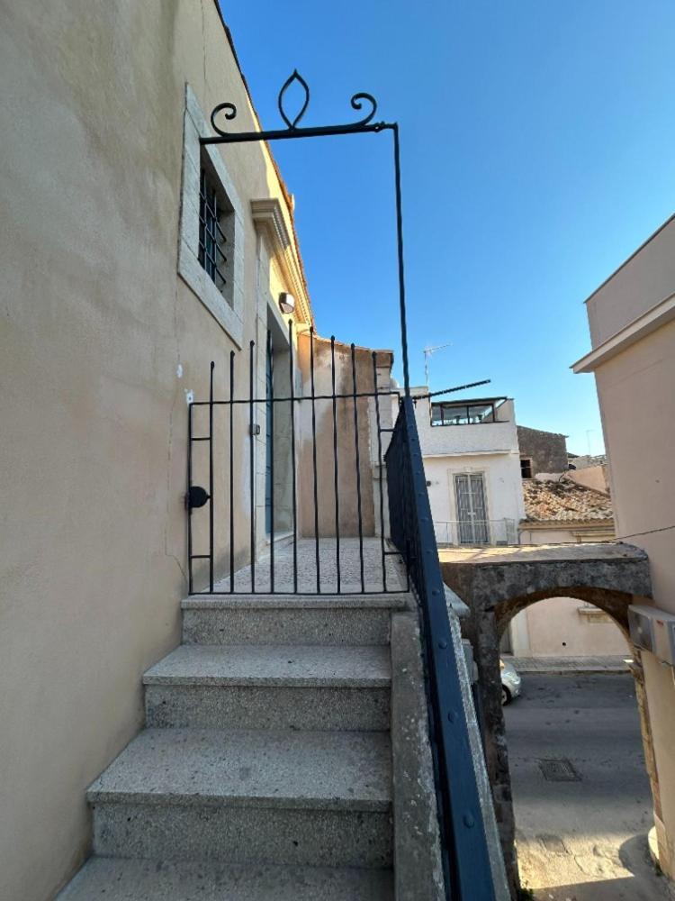 アヴォラ Cavour69ヴィラ エクステリア 写真